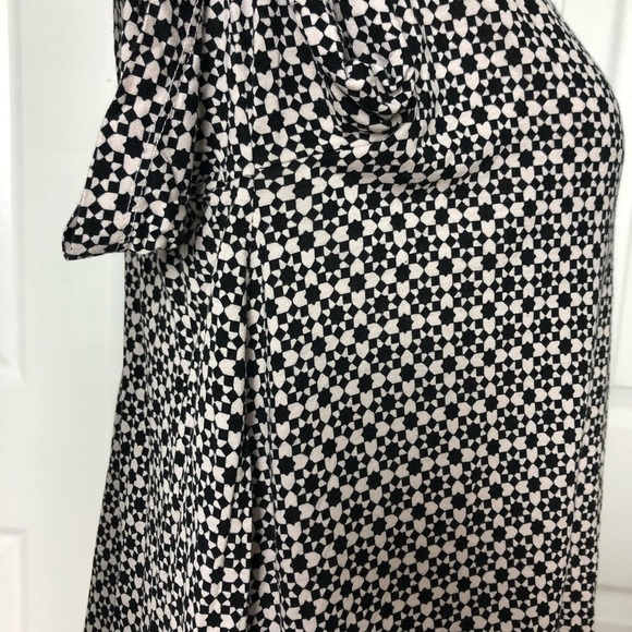 💜 S 💜 Top Geometric Pattern Floral​ - Picture 5 of 5